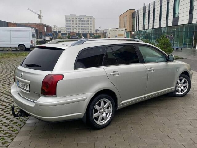 Серый Тойота Авенсис, объемом двигателя 2.4 л и пробегом 235 тыс. км за 6300 $, фото 3 на Automoto.ua