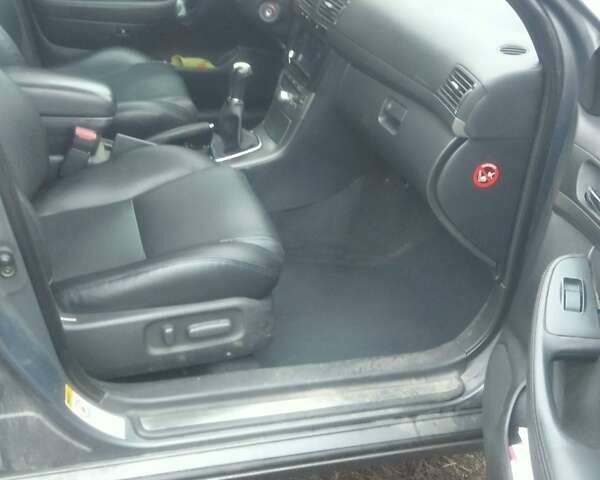 Серый Тойота Авенсис, объемом двигателя 2 л и пробегом 395 тыс. км за 5250 $, фото 7 на Automoto.ua