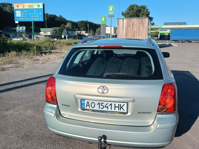 Серый Тойота Авенсис, объемом двигателя 2 л и пробегом 294 тыс. км за 5000 $, фото 2 на Automoto.ua