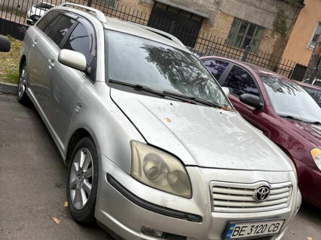 Серый Тойота Авенсис, объемом двигателя 2 л и пробегом 200 тыс. км за 1950 $, фото 1 на Automoto.ua