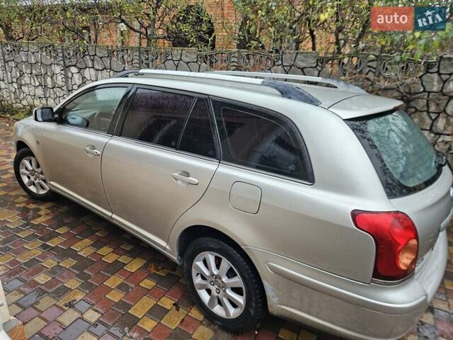 Серый Тойота Авенсис, объемом двигателя 2 л и пробегом 312 тыс. км за 4400 $, фото 3 на Automoto.ua