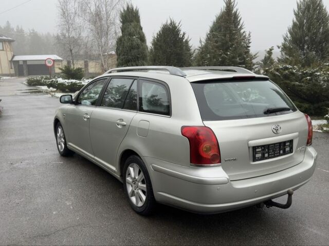 Серый Тойота Авенсис, объемом двигателя 2 л и пробегом 300 тыс. км за 3390 $, фото 6 на Automoto.ua