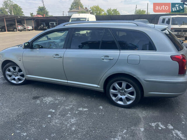 Серый Тойота Авенсис, объемом двигателя 2 л и пробегом 272 тыс. км за 4800 $, фото 5 на Automoto.ua