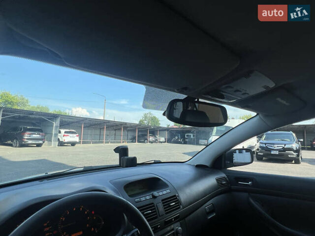 Серый Тойота Авенсис, объемом двигателя 2 л и пробегом 272 тыс. км за 4800 $, фото 10 на Automoto.ua
