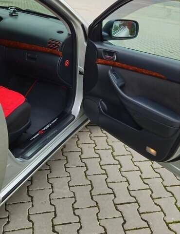 Серый Тойота Авенсис, объемом двигателя 1.79 л и пробегом 282 тыс. км за 4150 $, фото 6 на Automoto.ua