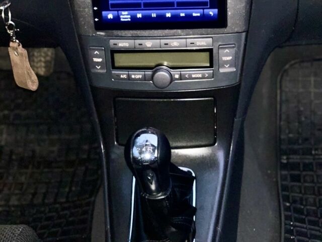 Серый Тойота Авенсис, объемом двигателя 2 л и пробегом 224 тыс. км за 4900 $, фото 20 на Automoto.ua