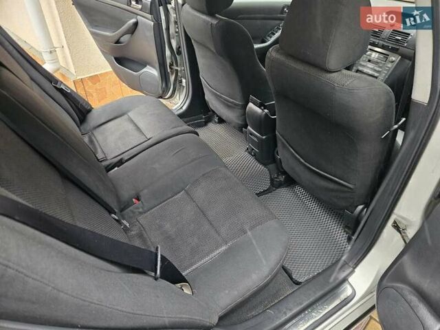 Серый Тойота Авенсис, объемом двигателя 2 л и пробегом 312 тыс. км за 4400 $, фото 30 на Automoto.ua