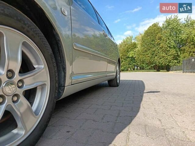 Серый Тойота Авенсис, объемом двигателя 1.8 л и пробегом 266 тыс. км за 6500 $, фото 44 на Automoto.ua