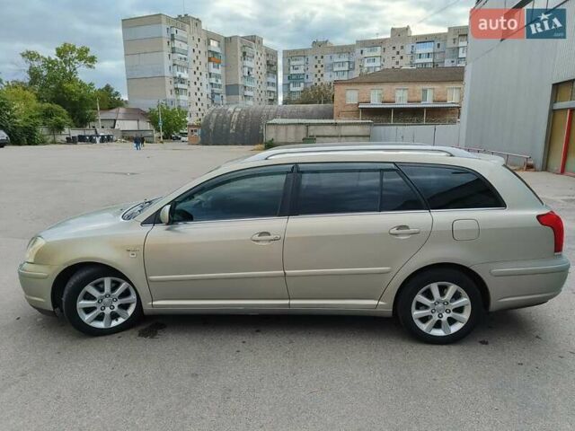 Серый Тойота Авенсис, объемом двигателя 2.2 л и пробегом 262 тыс. км за 6500 $, фото 5 на Automoto.ua