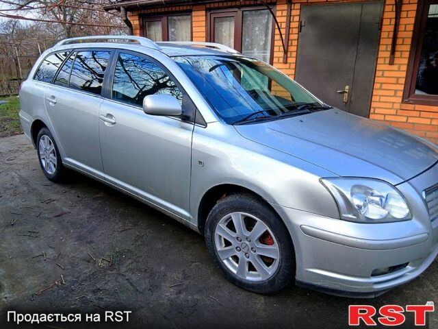 Серый Тойота Авенсис, объемом двигателя 2.2 л и пробегом 404 тыс. км за 5200 $, фото 2 на Automoto.ua