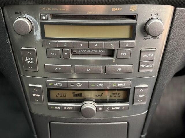 Серый Тойота Авенсис, объемом двигателя 2 л и пробегом 300 тыс. км за 3250 $, фото 16 на Automoto.ua