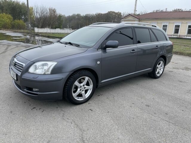 Серый Тойота Авенсис, объемом двигателя 2 л и пробегом 300 тыс. км за 2600 $, фото 7 на Automoto.ua