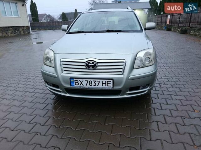 Сірий Тойота Авенсіс, об'ємом двигуна 2 л та пробігом 280 тис. км за 4199 $, фото 1 на Automoto.ua