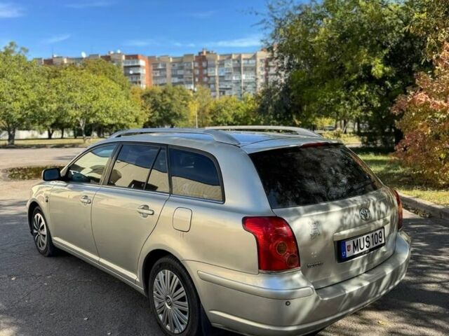 Серый Тойота Авенсис, объемом двигателя 2 л и пробегом 300 тыс. км за 2900 $, фото 6 на Automoto.ua