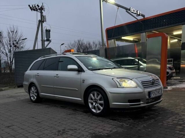 Серый Тойота Авенсис, объемом двигателя 2 л и пробегом 350 тыс. км за 2600 $, фото 1 на Automoto.ua