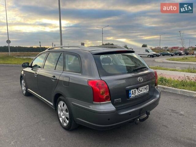 Серый Тойота Авенсис, объемом двигателя 1.79 л и пробегом 203 тыс. км за 7200 $, фото 4 на Automoto.ua