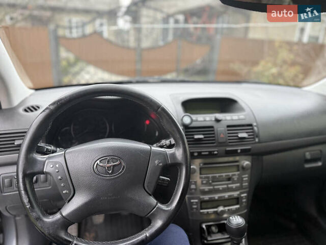 Серый Тойота Авенсис, объемом двигателя 2.23 л и пробегом 240 тыс. км за 4800 $, фото 7 на Automoto.ua