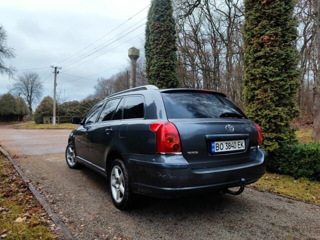 Серый Тойота Авенсис, объемом двигателя 2.2 л и пробегом 436 тыс. км за 4200 $, фото 2 на Automoto.ua