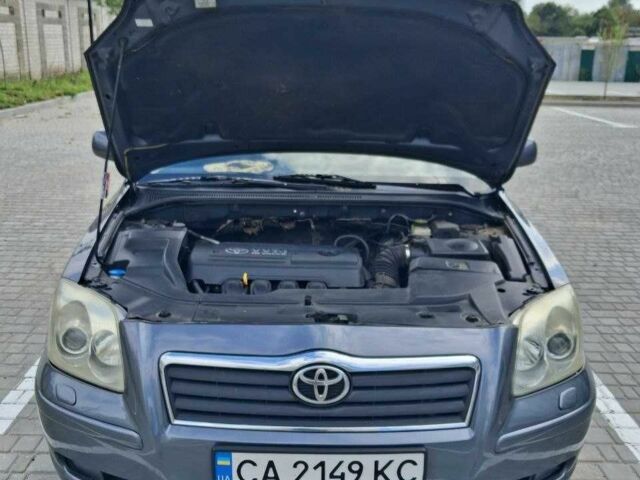 Серый Тойота Авенсис, объемом двигателя 1.8 л и пробегом 211 тыс. км за 5500 $, фото 15 на Automoto.ua