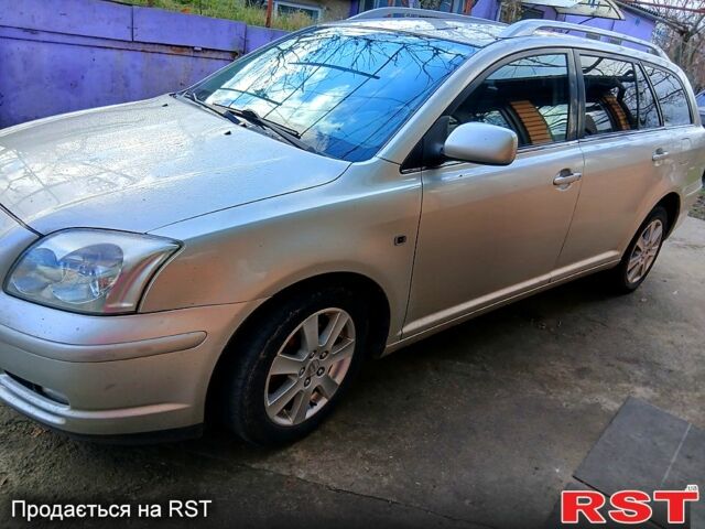 Серый Тойота Авенсис, объемом двигателя 2.2 л и пробегом 404 тыс. км за 5200 $, фото 1 на Automoto.ua