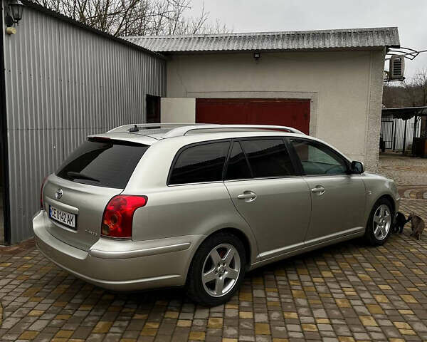 Серый Тойота Авенсис, объемом двигателя 1.79 л и пробегом 242 тыс. км за 6800 $, фото 4 на Automoto.ua