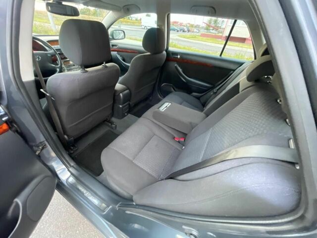 Серый Тойота Авенсис, объемом двигателя 1.8 л и пробегом 204 тыс. км за 6700 $, фото 6 на Automoto.ua