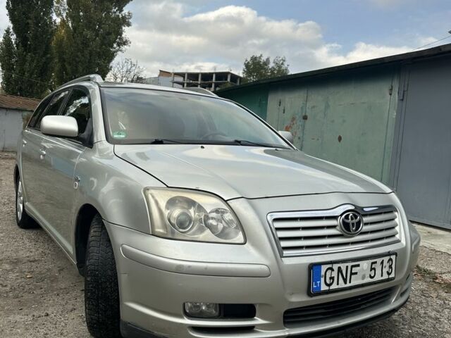 Сірий Тойота Авенсіс, об'ємом двигуна 2 л та пробігом 300 тис. км за 2900 $, фото 1 на Automoto.ua