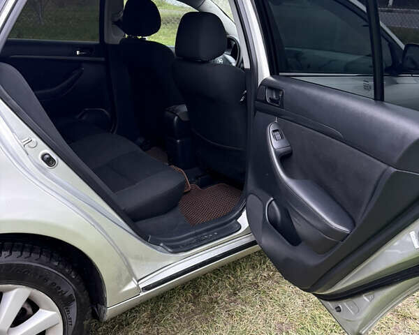 Сірий Тойота Авенсіс, об'ємом двигуна 2 л та пробігом 280 тис. км за 5500 $, фото 7 на Automoto.ua