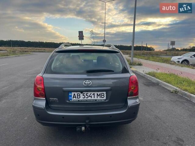 Серый Тойота Авенсис, объемом двигателя 1.79 л и пробегом 203 тыс. км за 7200 $, фото 7 на Automoto.ua
