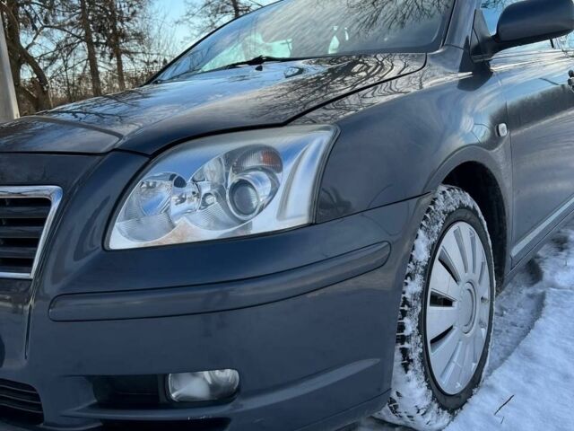 Серый Тойота Авенсис, объемом двигателя 1.8 л и пробегом 190 тыс. км за 5700 $, фото 2 на Automoto.ua