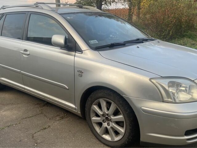 Серый Тойота Авенсис, объемом двигателя 2 л и пробегом 508 тыс. км за 3008 $, фото 1 на Automoto.ua