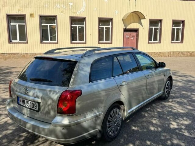 Серый Тойота Авенсис, объемом двигателя 2 л и пробегом 300 тыс. км за 2900 $, фото 4 на Automoto.ua