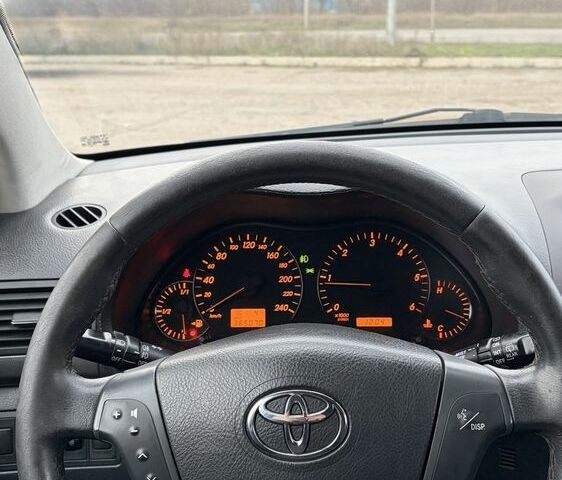 Серый Тойота Авенсис, объемом двигателя 2 л и пробегом 300 тыс. км за 3250 $, фото 14 на Automoto.ua