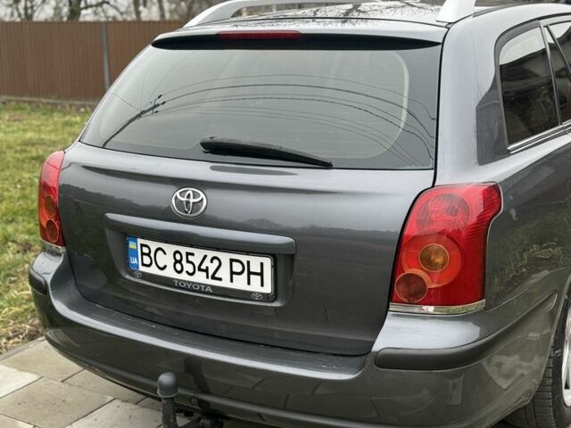 Серый Тойота Авенсис, объемом двигателя 2.2 л и пробегом 240 тыс. км за 4800 $, фото 5 на Automoto.ua