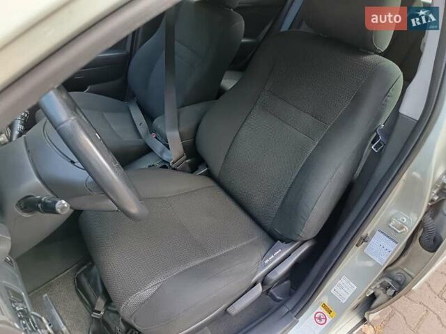 Серый Тойота Авенсис, объемом двигателя 1.8 л и пробегом 266 тыс. км за 6500 $, фото 30 на Automoto.ua