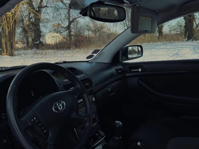 Серый Тойота Авенсис, объемом двигателя 1.8 л и пробегом 190 тыс. км за 5700 $, фото 9 на Automoto.ua