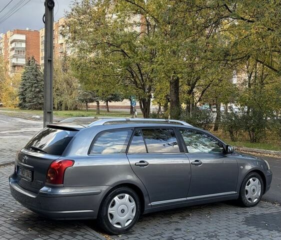 Сірий Тойота Авенсіс, об'ємом двигуна 2 л та пробігом 300 тис. км за 3100 $, фото 4 на Automoto.ua