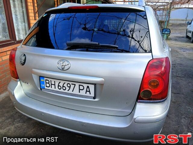 Серый Тойота Авенсис, объемом двигателя 2.2 л и пробегом 404 тыс. км за 5200 $, фото 7 на Automoto.ua