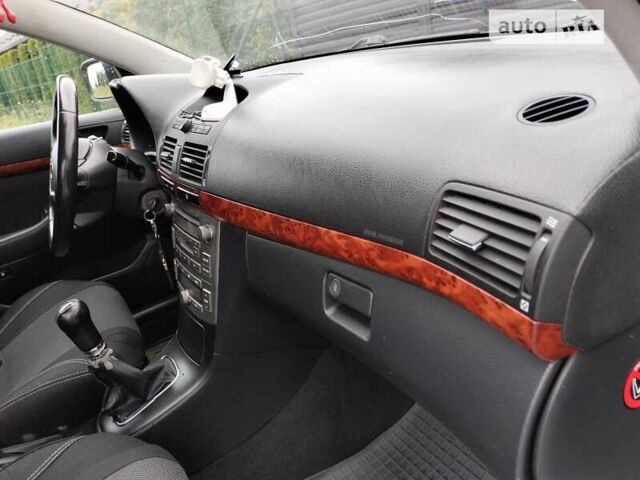 Сірий Тойота Авенсіс, об'ємом двигуна 2 л та пробігом 280 тис. км за 5900 $, фото 61 на Automoto.ua