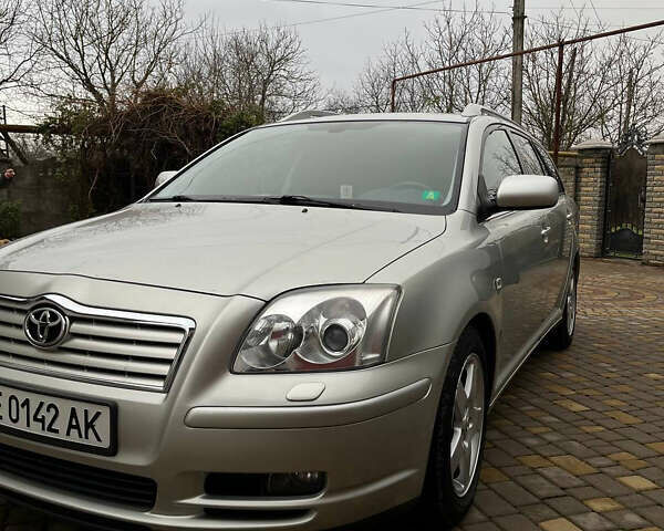 Серый Тойота Авенсис, объемом двигателя 1.79 л и пробегом 242 тыс. км за 6800 $, фото 9 на Automoto.ua