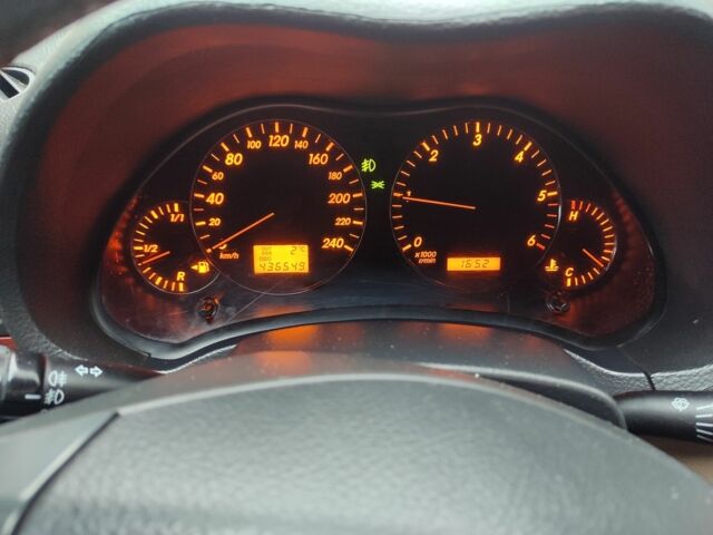 Серый Тойота Авенсис, объемом двигателя 2.2 л и пробегом 436 тыс. км за 4200 $, фото 9 на Automoto.ua