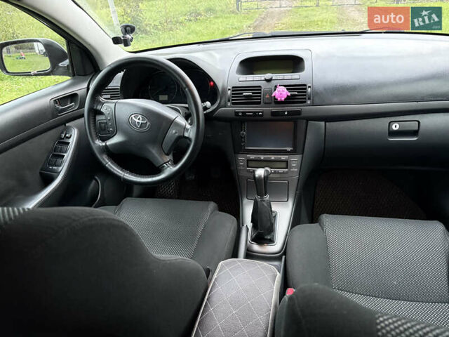 Сірий Тойота Авенсіс, об'ємом двигуна 2 л та пробігом 280 тис. км за 5500 $, фото 3 на Automoto.ua