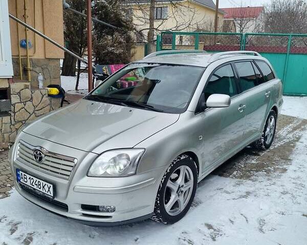 Серый Тойота Авенсис, объемом двигателя 1.8 л и пробегом 190 тыс. км за 6900 $, фото 2 на Automoto.ua