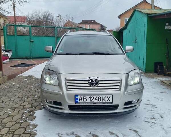 Серый Тойота Авенсис, объемом двигателя 1.8 л и пробегом 190 тыс. км за 6900 $, фото 1 на Automoto.ua