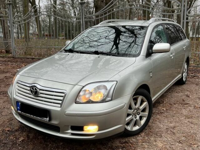 Серый Тойота Авенсис, объемом двигателя 2 л и пробегом 336 тыс. км за 2600 $, фото 2 на Automoto.ua