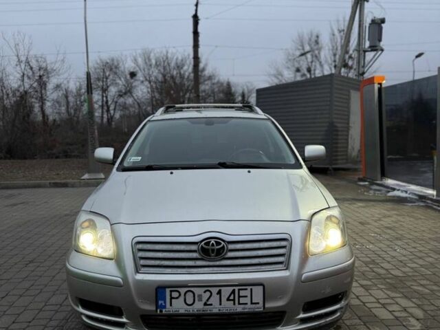 Серый Тойота Авенсис, объемом двигателя 2 л и пробегом 350 тыс. км за 2600 $, фото 2 на Automoto.ua