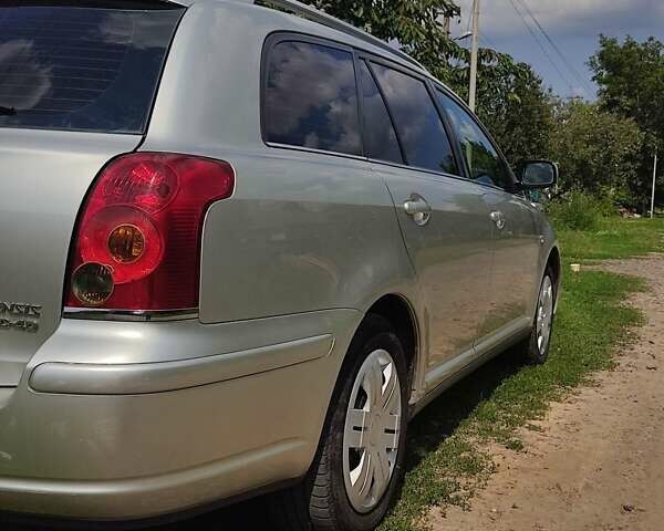 Сірий Тойота Авенсіс, об'ємом двигуна 2 л та пробігом 308 тис. км за 6500 $, фото 9 на Automoto.ua