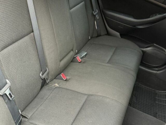 Серый Тойота Авенсис, объемом двигателя 2 л и пробегом 300 тыс. км за 3250 $, фото 19 на Automoto.ua