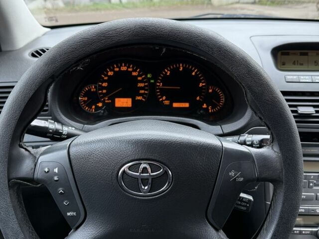 Серый Тойота Авенсис, объемом двигателя 2 л и пробегом 300 тыс. км за 3250 $, фото 23 на Automoto.ua