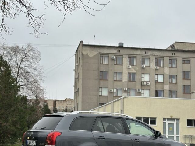 Серый Тойота Авенсис, объемом двигателя 2 л и пробегом 300 тыс. км за 3550 $, фото 7 на Automoto.ua